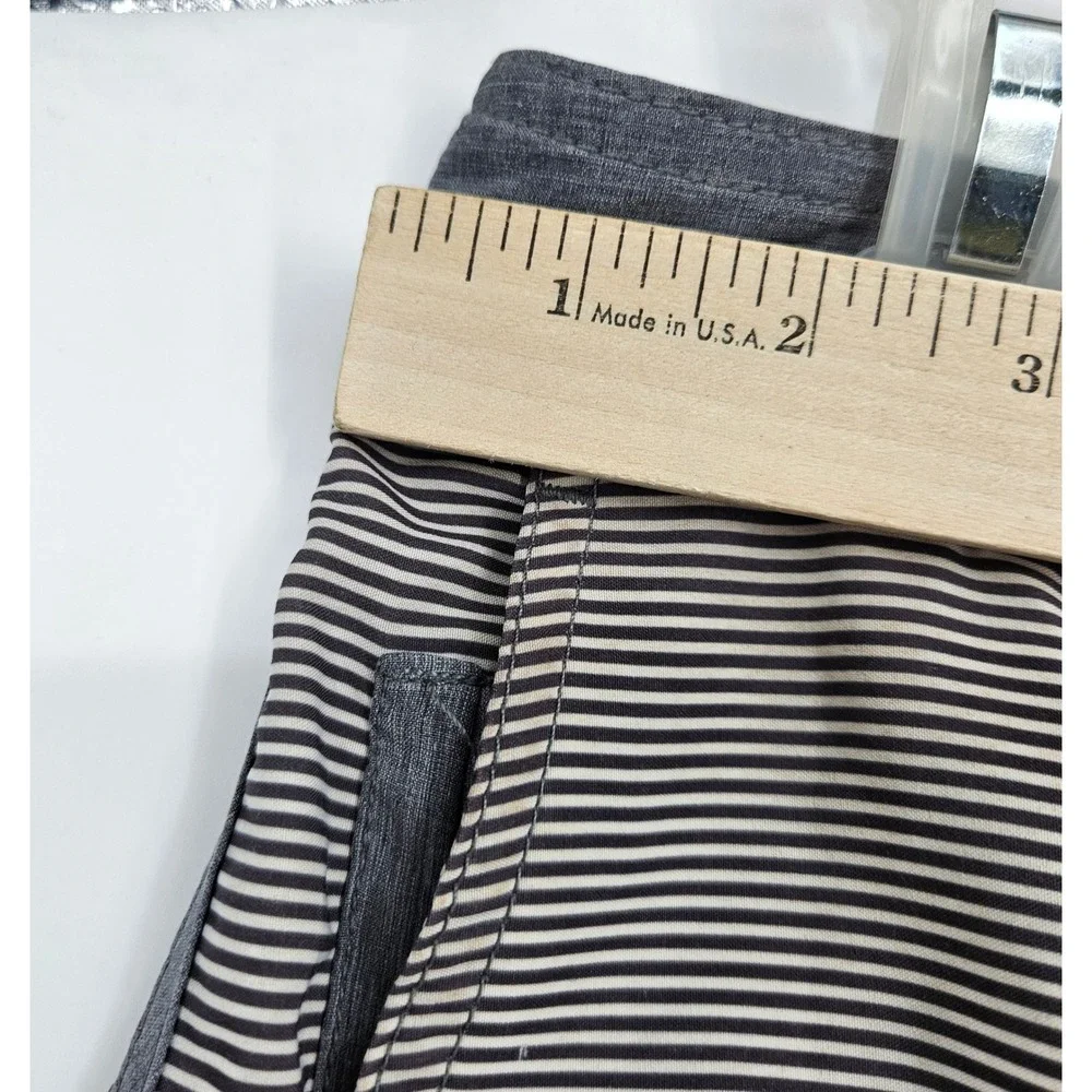 Vuori Board Shorts Mens 36 Performance Striped Casual Summer Beach